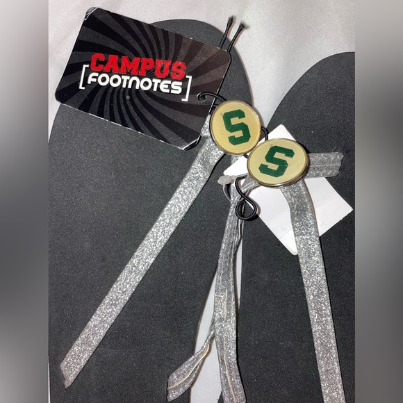 Michigan State Campus Footnotes Flipflops. Size: L 9/10 - Picture 2 of 3